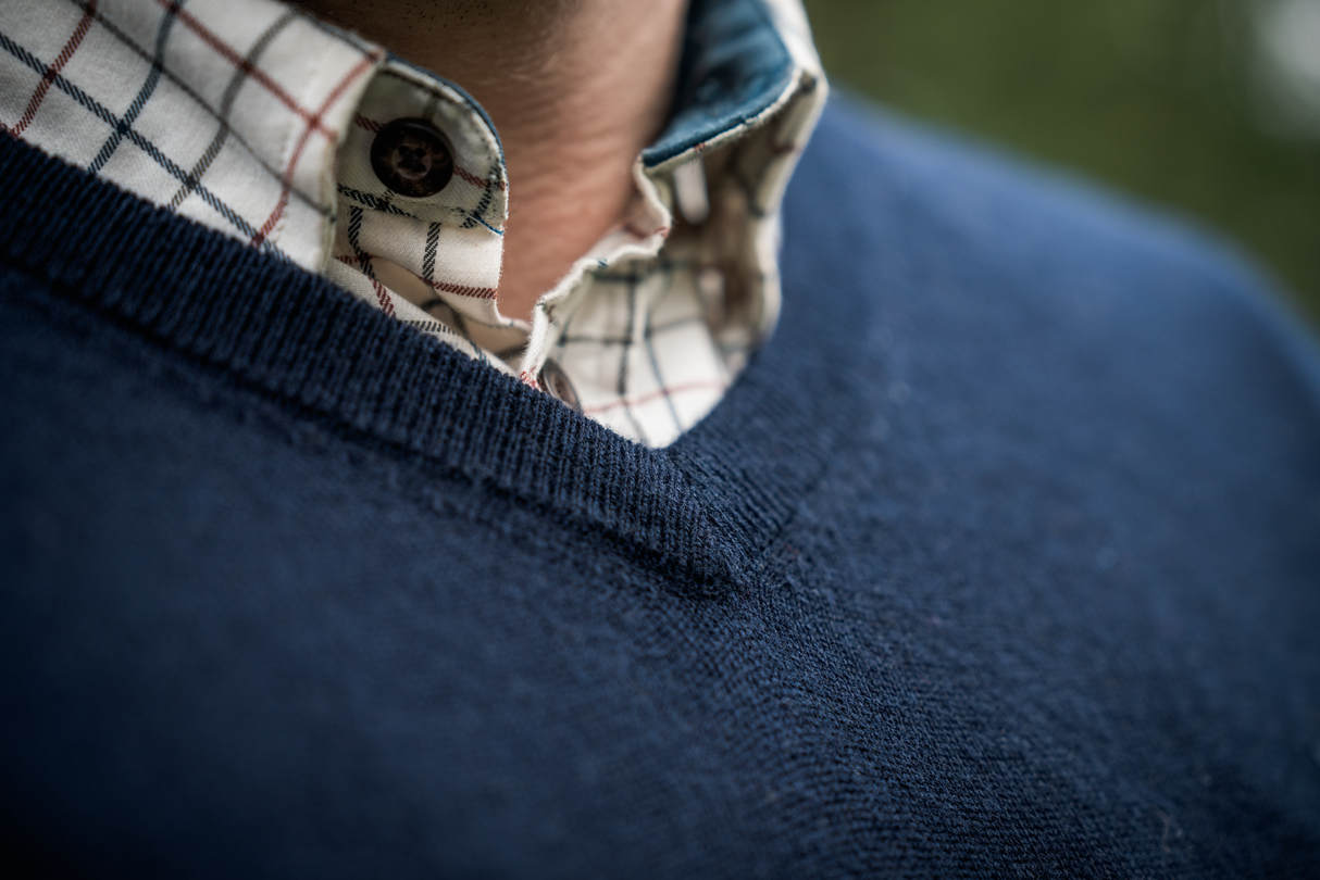 V-Ausschnitt Pullover Dark Sapphire – Seeland