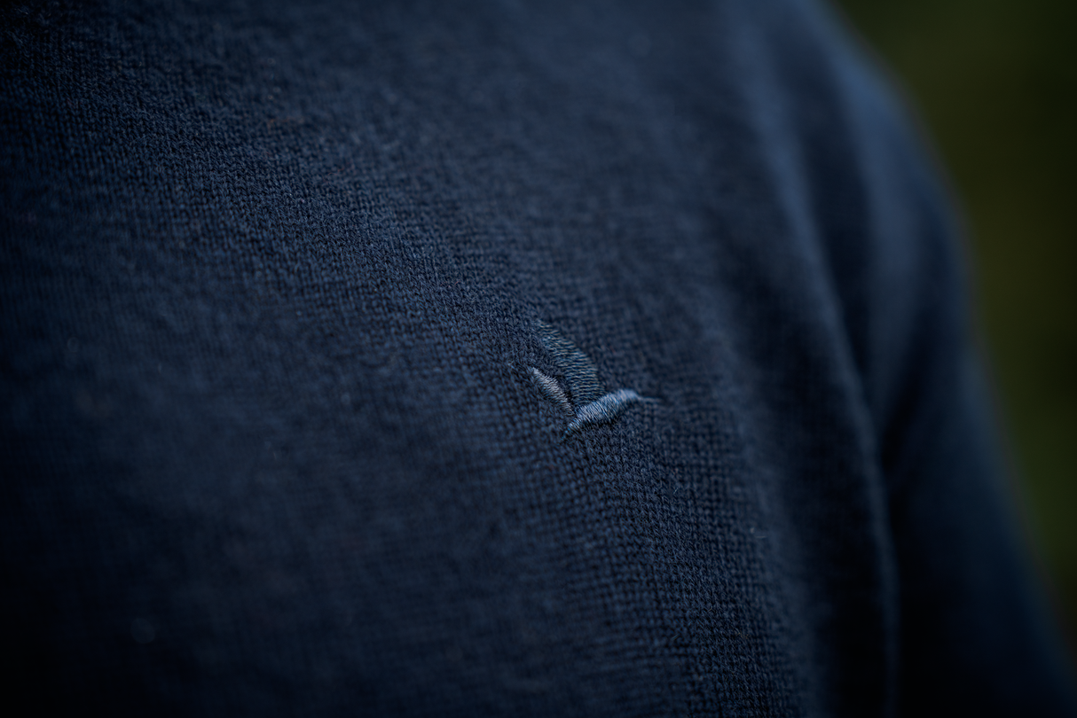 V-Ausschnitt Pullover Dark Sapphire – Seeland