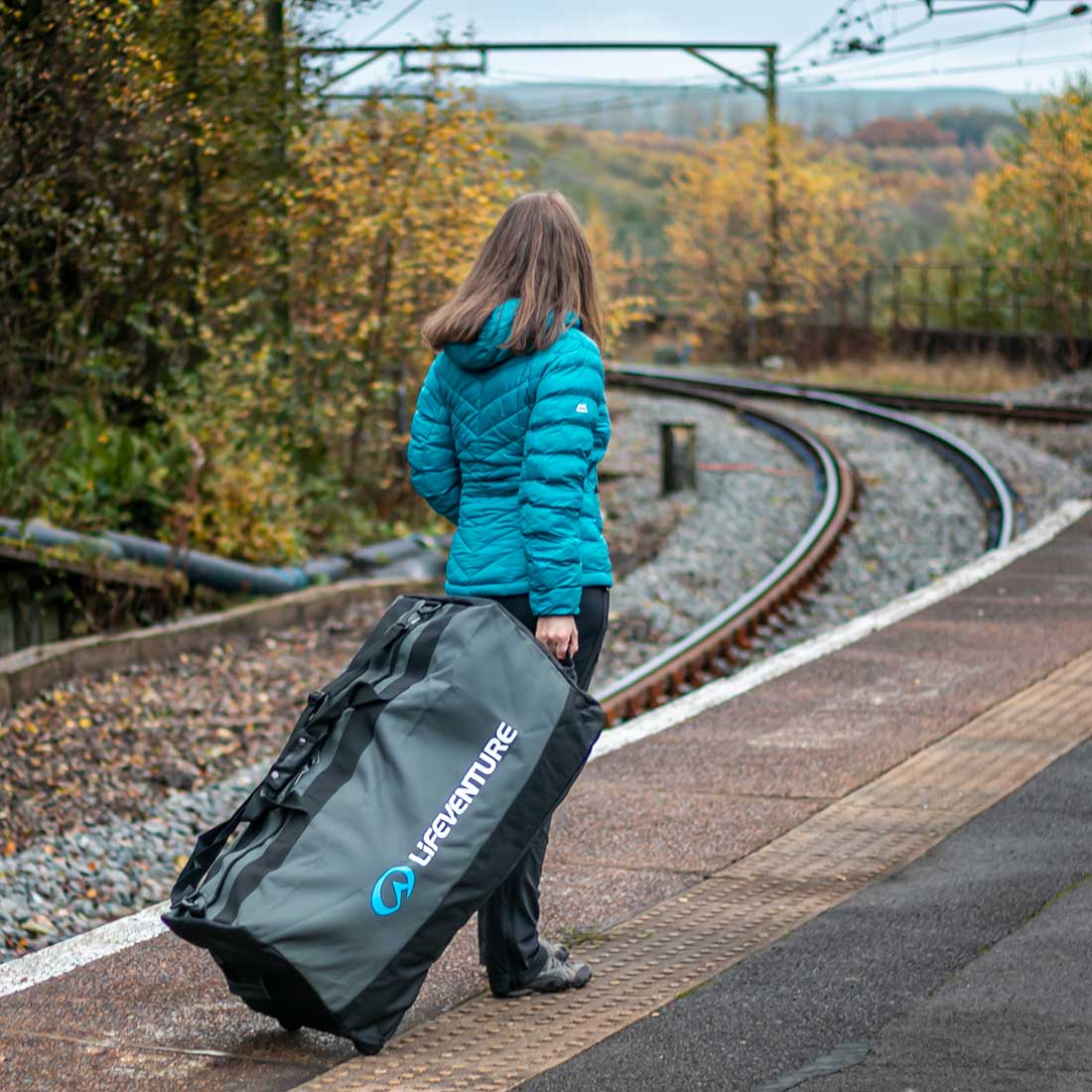 Expedition Wheeled Duffle Czarny / 120 L - LifeVenture