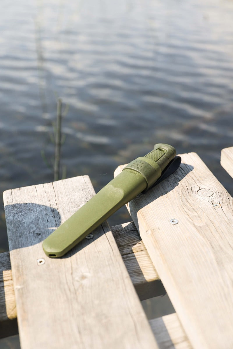 Kansbol mit Kunststoffscheide (S) Grün – Morakniv