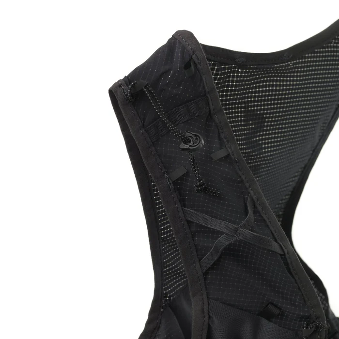 Strive Fly Weste Schwarz S – Silva
