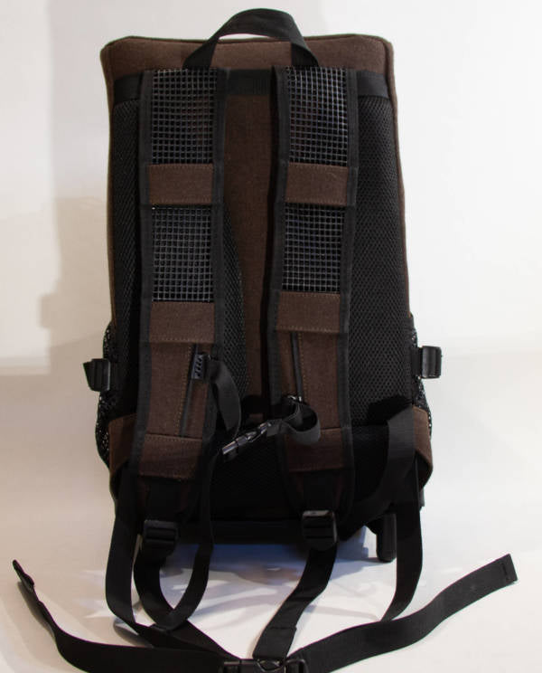 Bjorn Stuhl Rucksackstuhl. Metallrahmen/ Loden