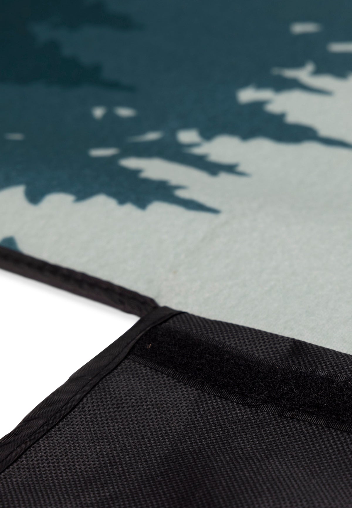 Throw - Mountain Print - Trespass