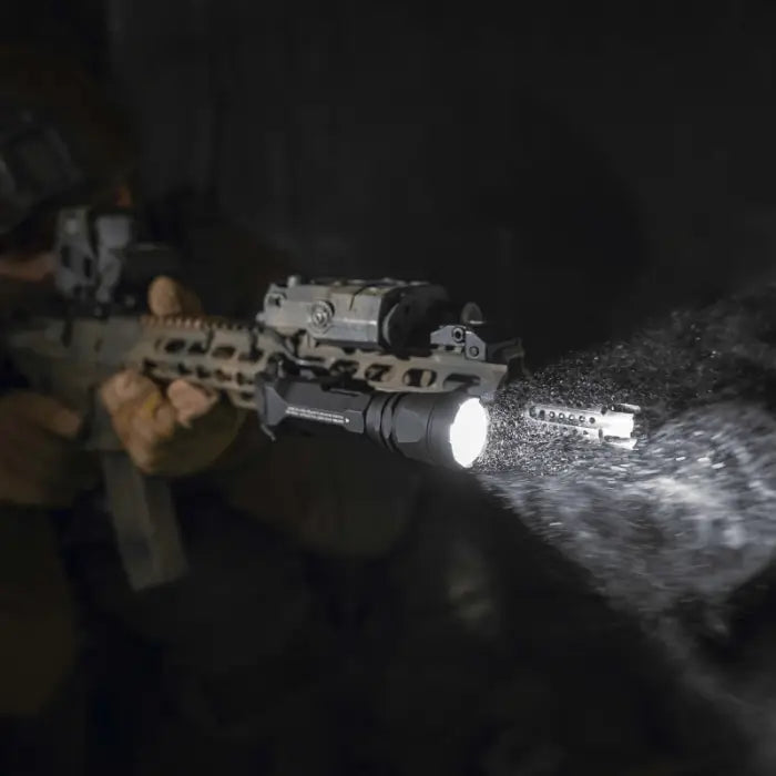 Parma C2 Pro taktische Taschenlampe Weiß – Armytek